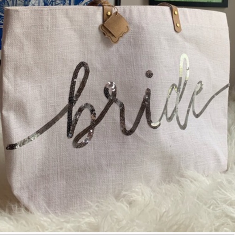 Mud pie bride bag!